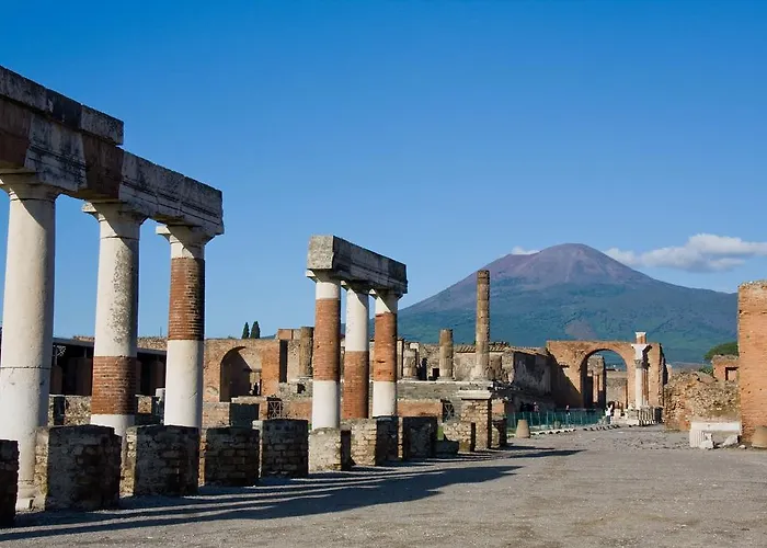 Апартаменты Piazza Lauro